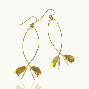 Dangling Petal Earrings